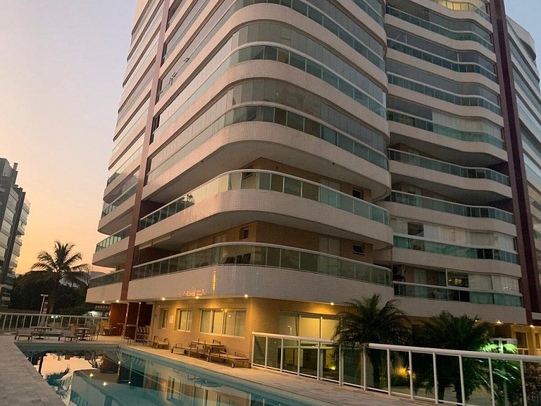 Home 217 I Ap Cond Club em Riviera 200m da Praia