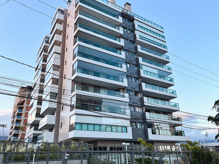 Home48 Apto pé na areia/ Piscina Aquecida Bertioga