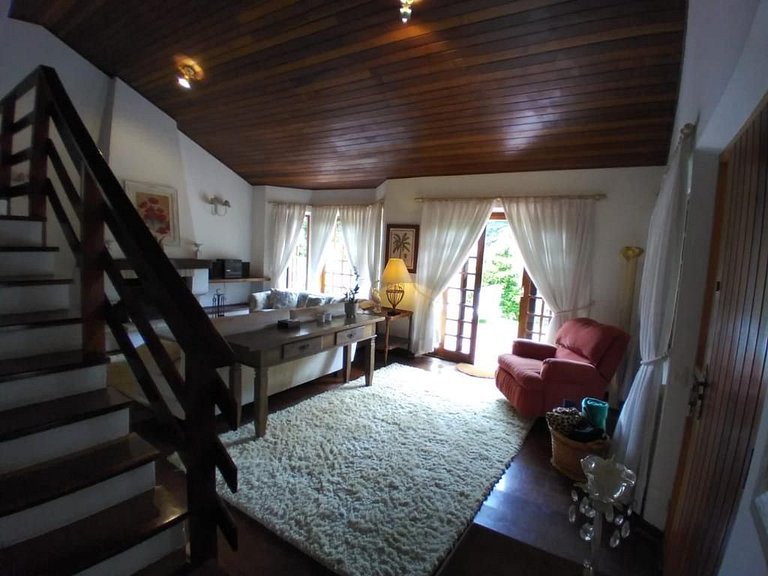 Home 11| Casa com lareira em Campos do Jordão