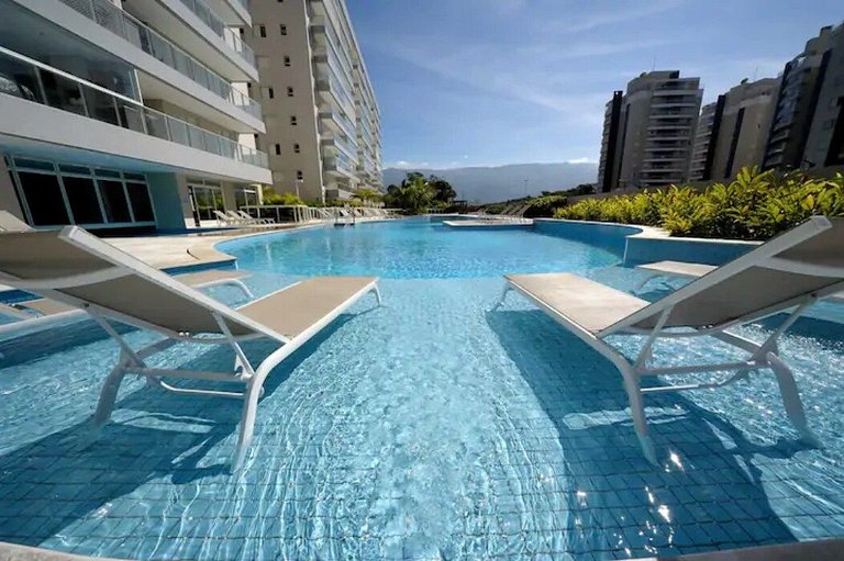 Home 9| Ap Piscina Aquecida em Bertioga