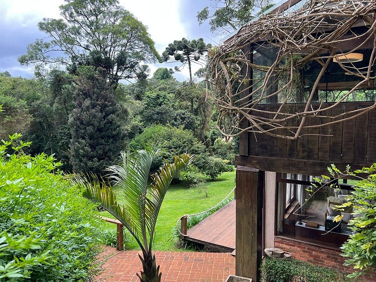 Home 20 | Casa c/lareira, ofurô e jardim em Campos do Jordão