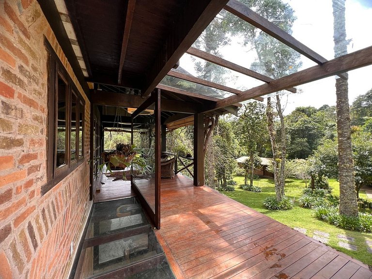 Home 20 | Casa c/lareira, ofurô e jardim em Campos do Jordão