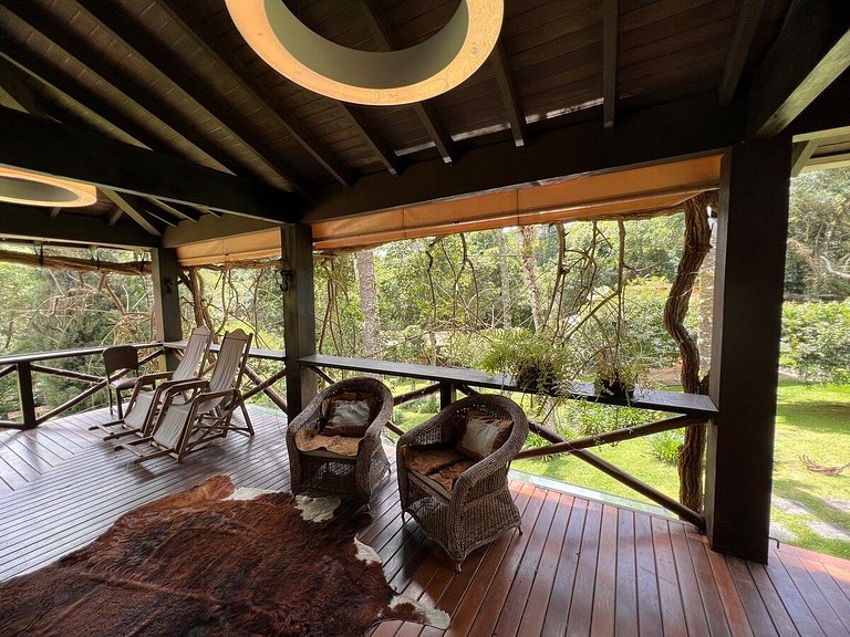 Home 20 | Casa c/lareira, ofurô e jardim em Campos do Jordão