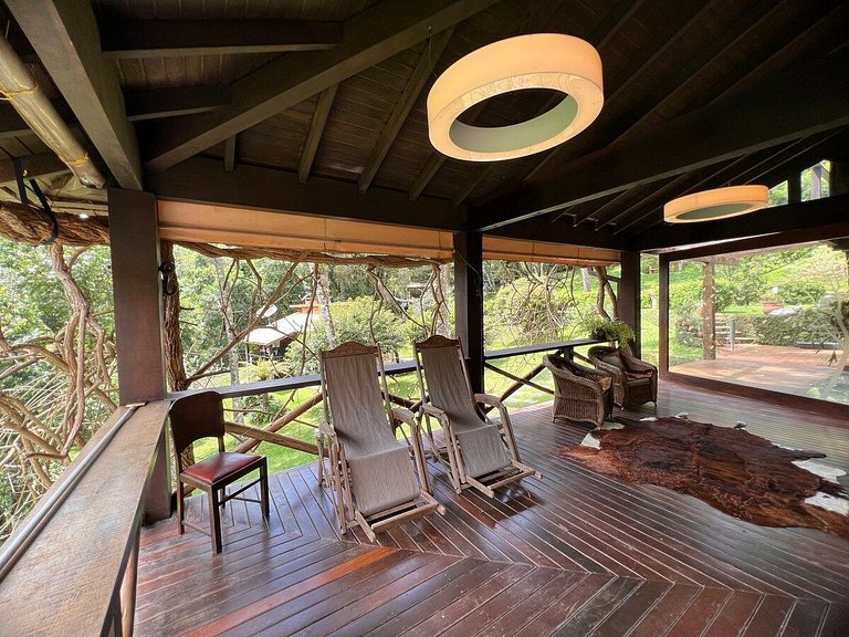 Home 20 | Casa c/lareira, ofurô e jardim em Campos do Jordão