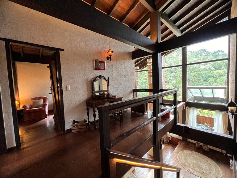 Home 20 | Casa c/lareira, ofurô e jardim em Campos do Jordão