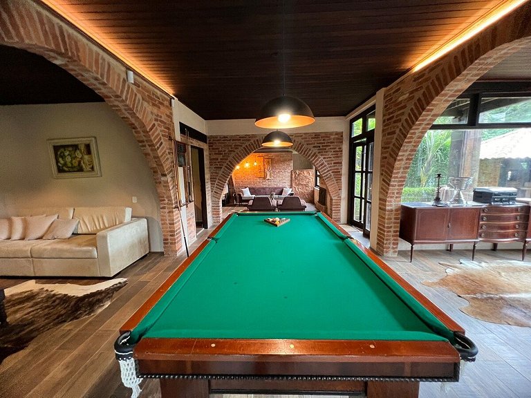 Home 20 | Casa c/lareira, ofurô e jardim em Campos do Jordão