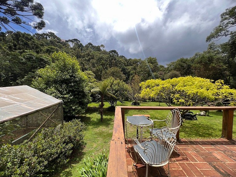 Home 20 | Casa c/lareira, ofurô e jardim em Campos do Jordão