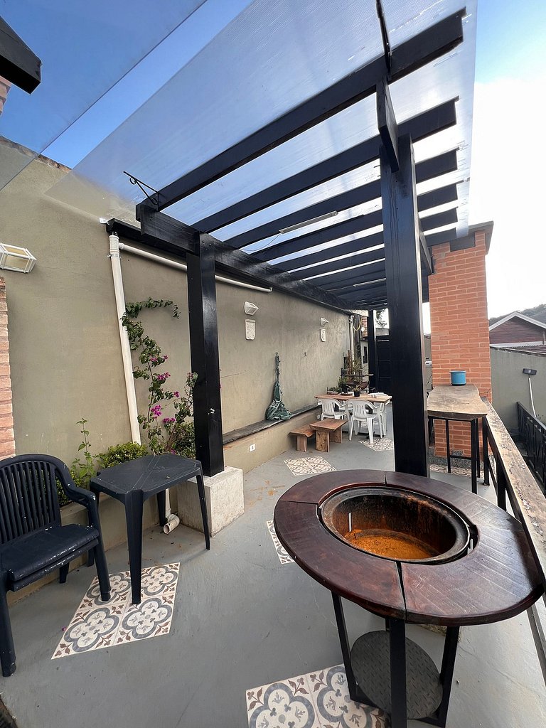 Home 25 | Cabana com Jacuzzi e banheira em Campos do Jordão