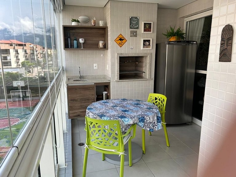 Home 10| Ap com varanda gourmet em Bertioga