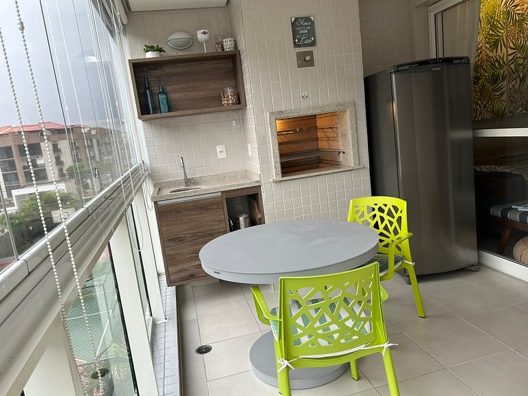 Home 10| Ap com varanda gourmet em Bertioga