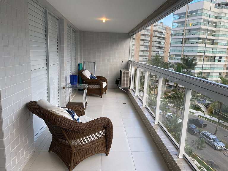 Home 227I Ap em Riviera com piscina Wifi e Jacuzzi