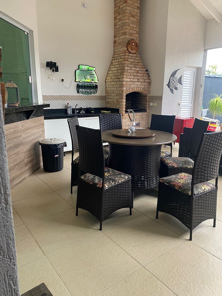 Casa para 8 pessoas com piscina e A/C H174ber