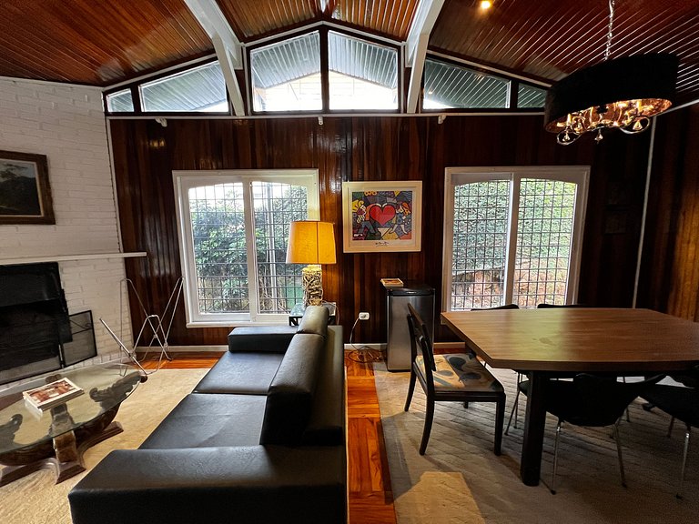 Cabana em Campos do Jordão 8 pessoas com suíte Home 26