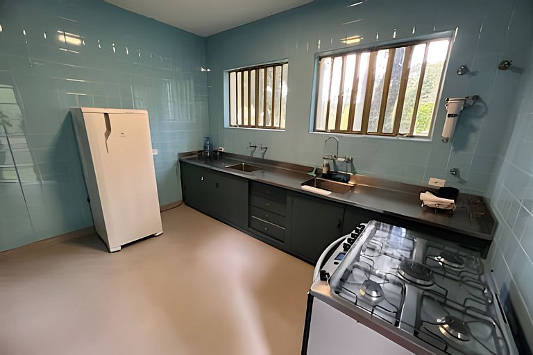 Casa com  jacuzzi e lareira interna  HM17
