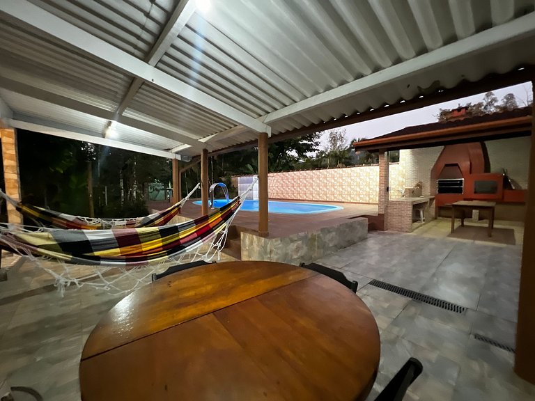 Casa para 11 pessoas c/ piscina em Ubatuba H2
