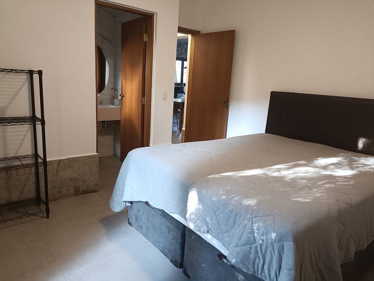 Casa com jacuzzi e sauna em Mairiporã SP H4
