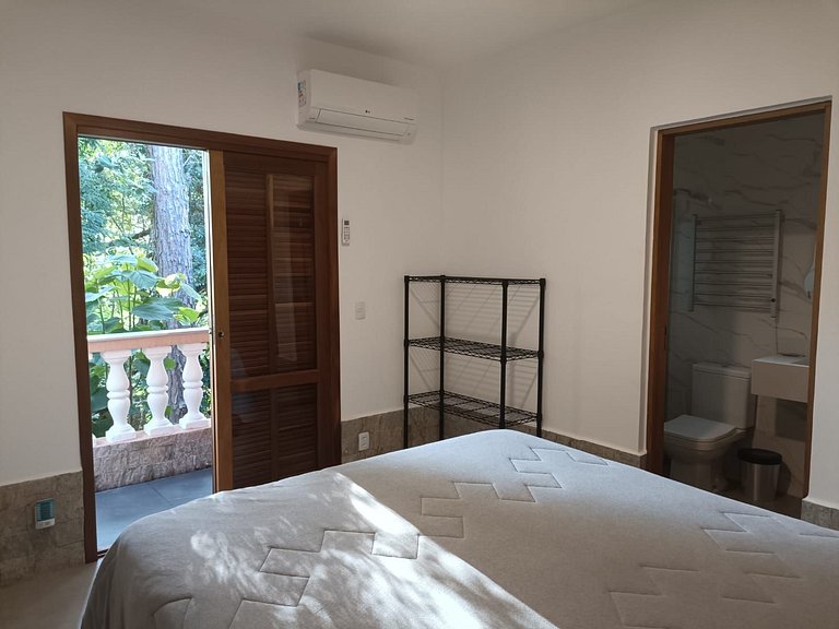 Casa com jacuzzi e sauna em Mairiporã SP H4