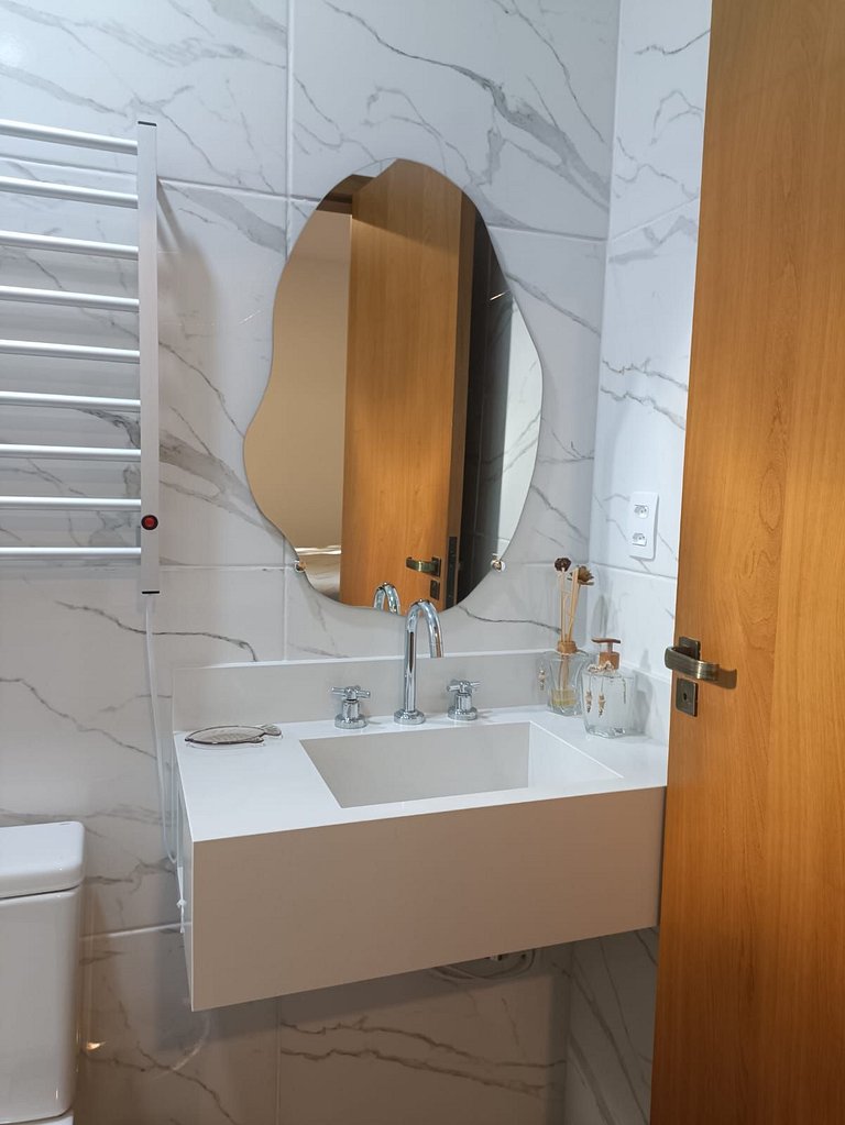 Casa com jacuzzi e sauna em Mairiporã SP H4