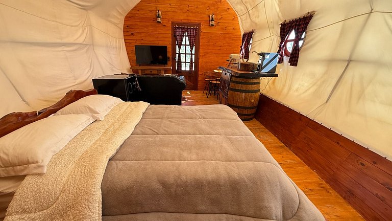 Wagon Cella: faroeste com Spa em Campos