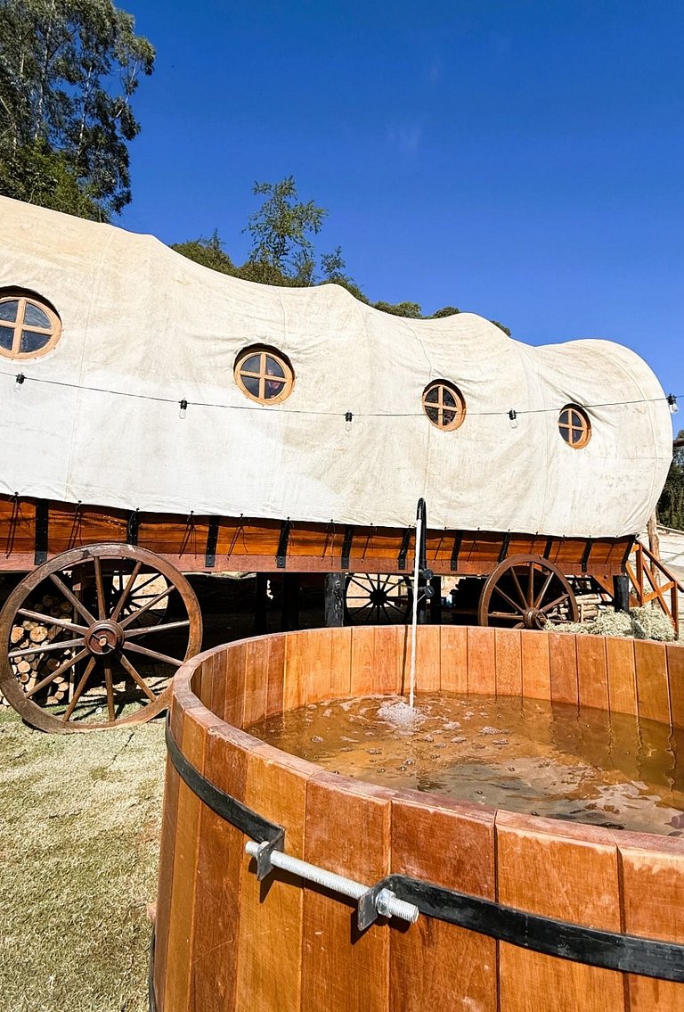 Wagon Cella: faroeste com Spa em Campos
