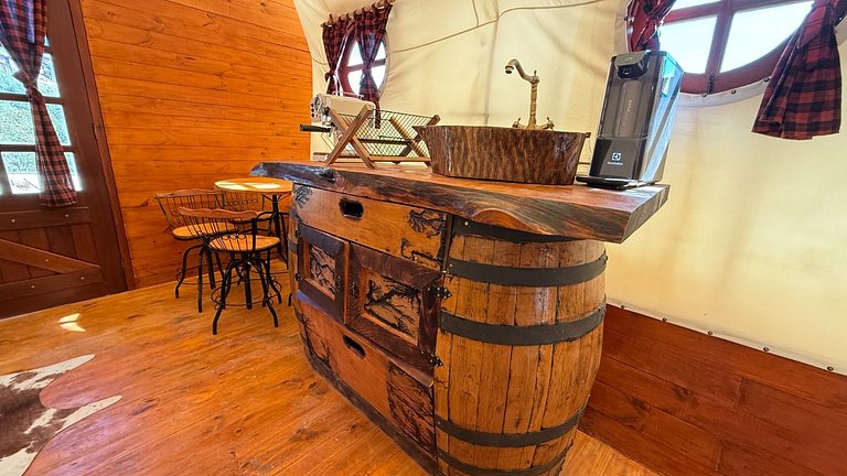 Wagon Cella: faroeste com Spa em Campos