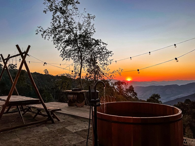Wagon Cella: faroeste com Spa em Campos