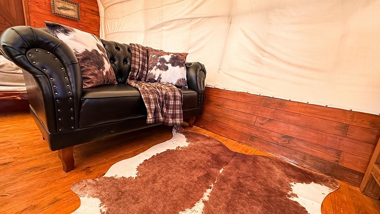Wagon Cella: faroeste com Spa em Campos