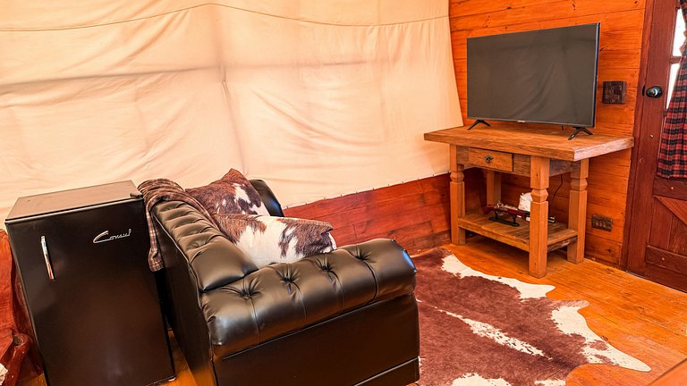 Wagon Cella: faroeste com Spa em Campos