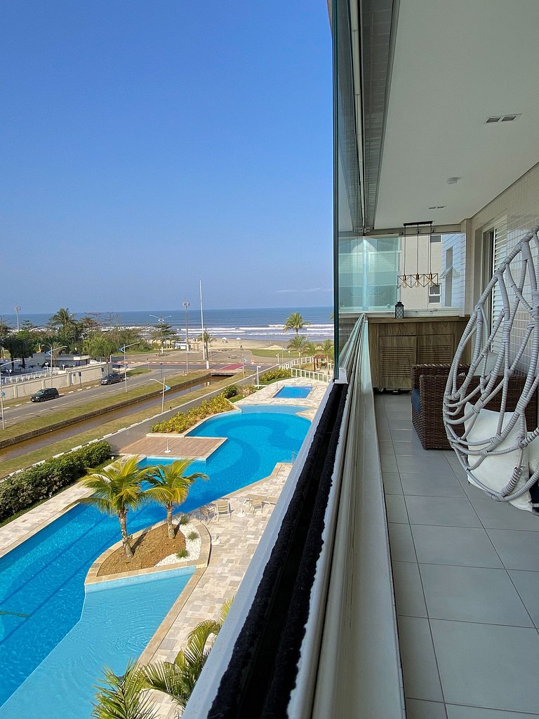 Apartamento de Frente para o Mar em Bertioga