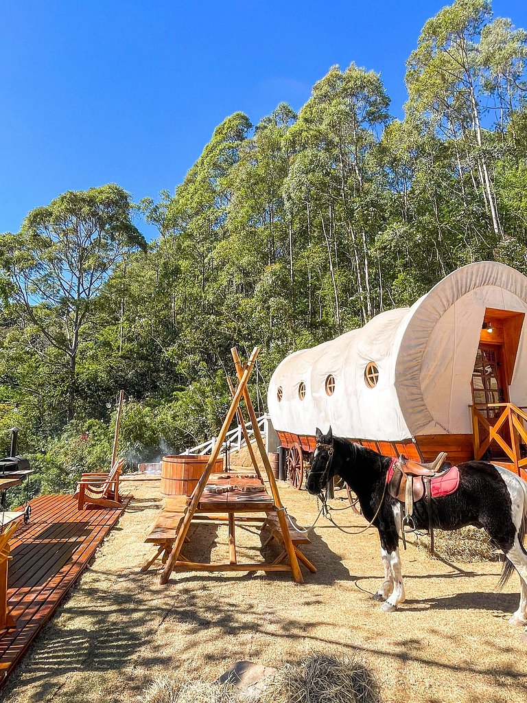 Wagon Cella: faroeste com Spa em Campos