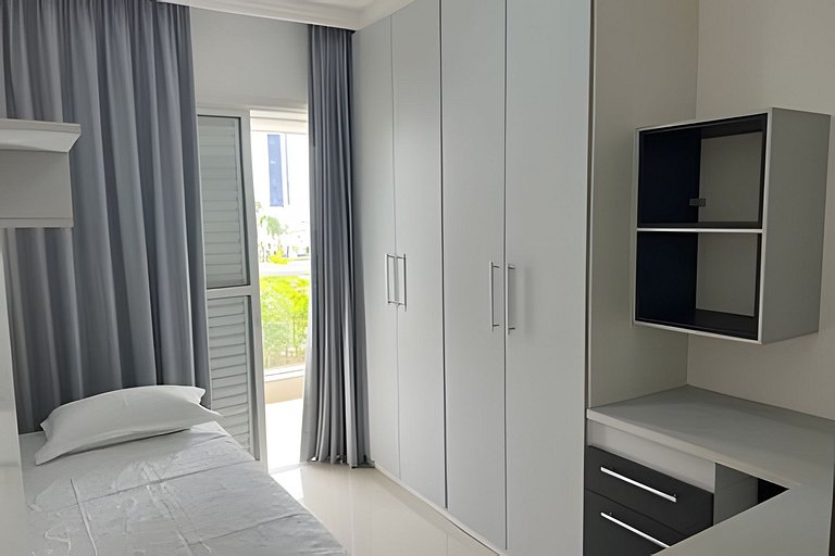 Ap c área gourmet  vista p mar em Bertioga HM36