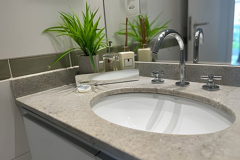 Ap c área gourmet  vista p mar em Bertioga HM36