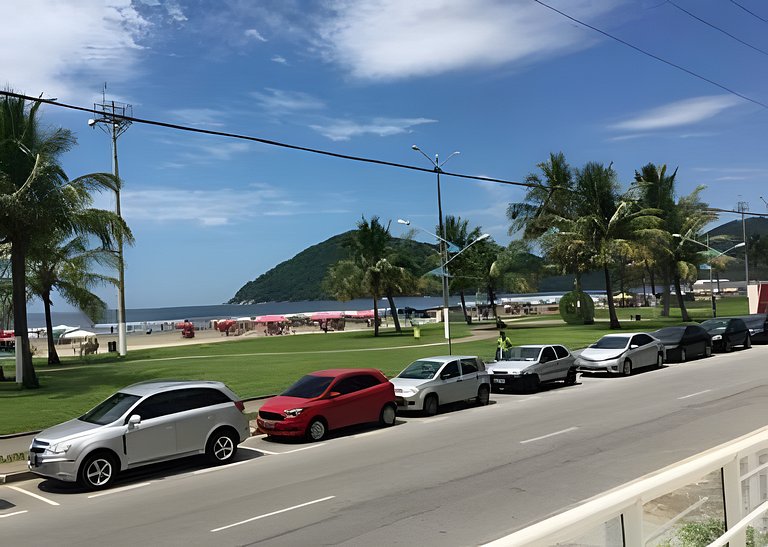 Ap c área gourmet  vista p mar em Bertioga HM36