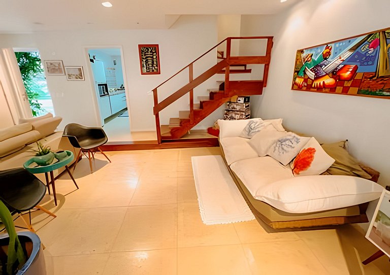 Pé na areia em Maresias: casa em condomínio – HM53