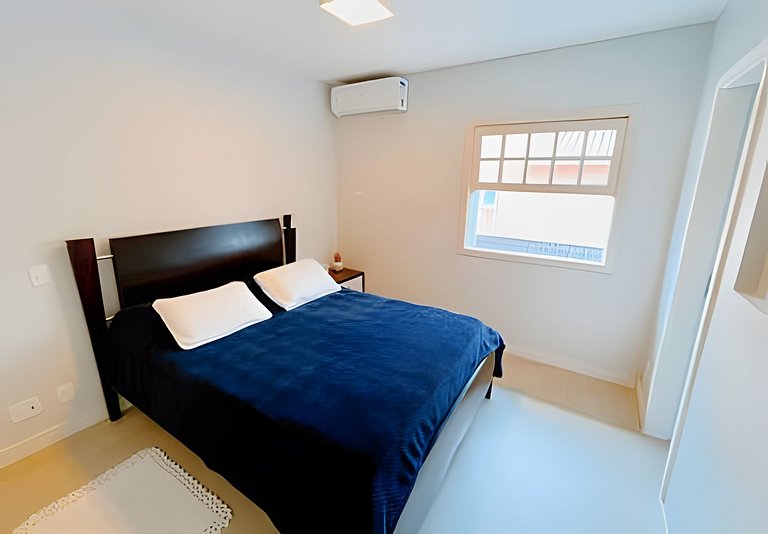 Pé na areia em Maresias: casa em condomínio – HM53