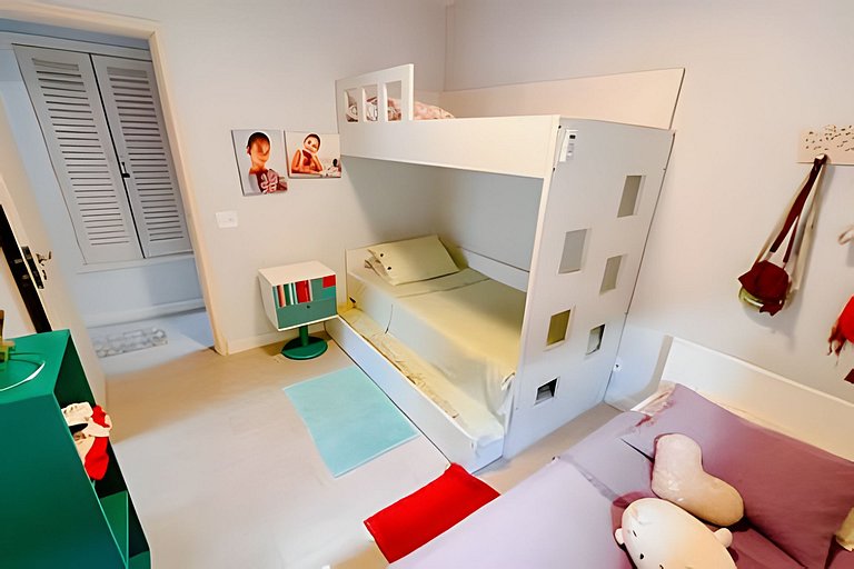 Pé na areia em Maresias: casa em condomínio – HM53