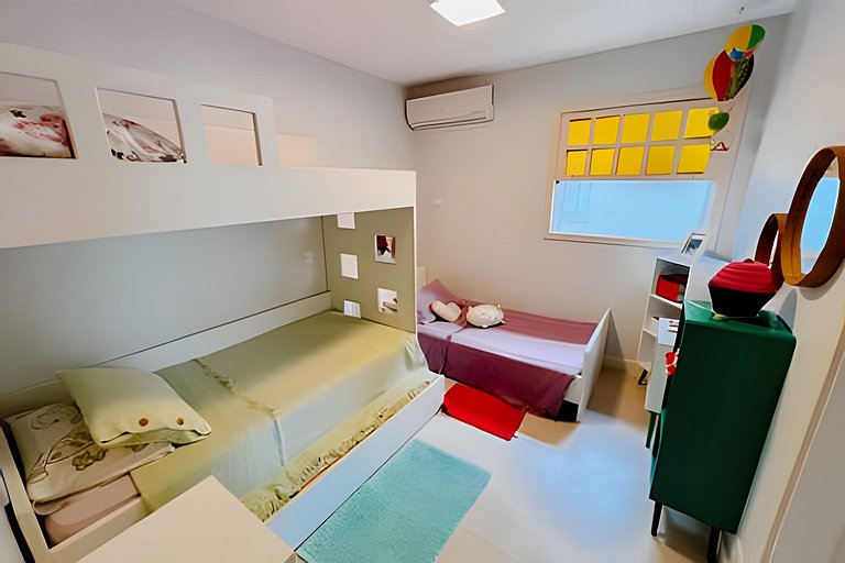 Pé na areia em Maresias: casa em condomínio – HM53