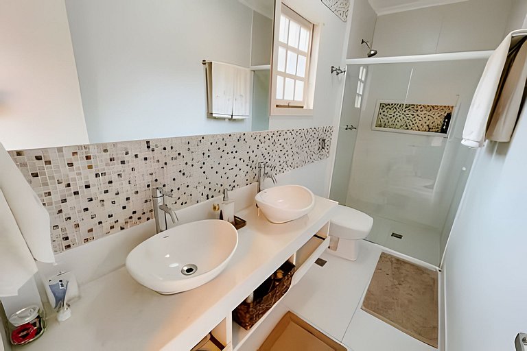 Pé na areia em Maresias: casa em condomínio – HM53