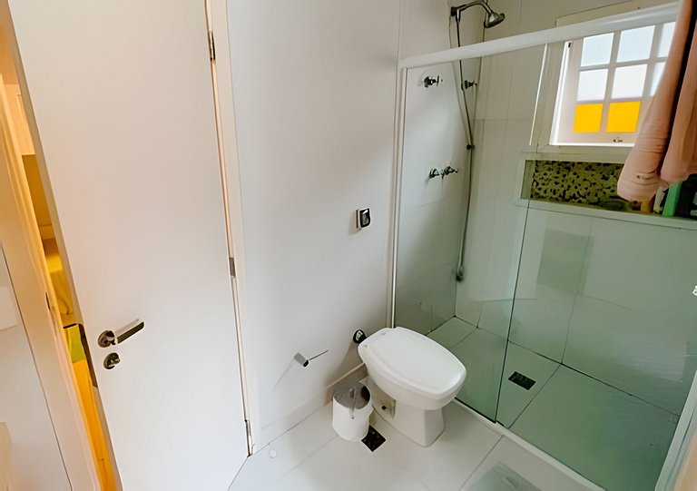 Pé na areia em Maresias: casa em condomínio – HM53