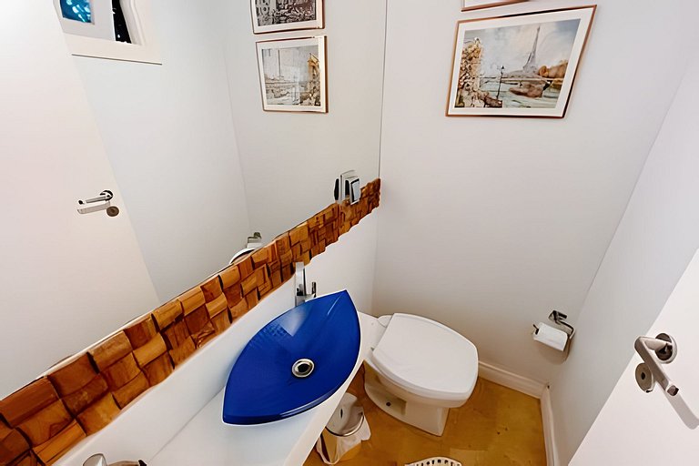 Pé na areia em Maresias: casa em condomínio – HM53