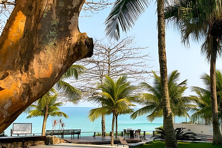 Pé na areia em Maresias: casa em condomínio – HM53